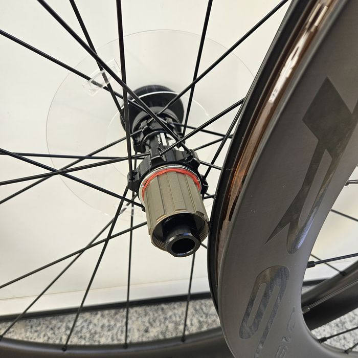 Rodas de carbono Novatec R6