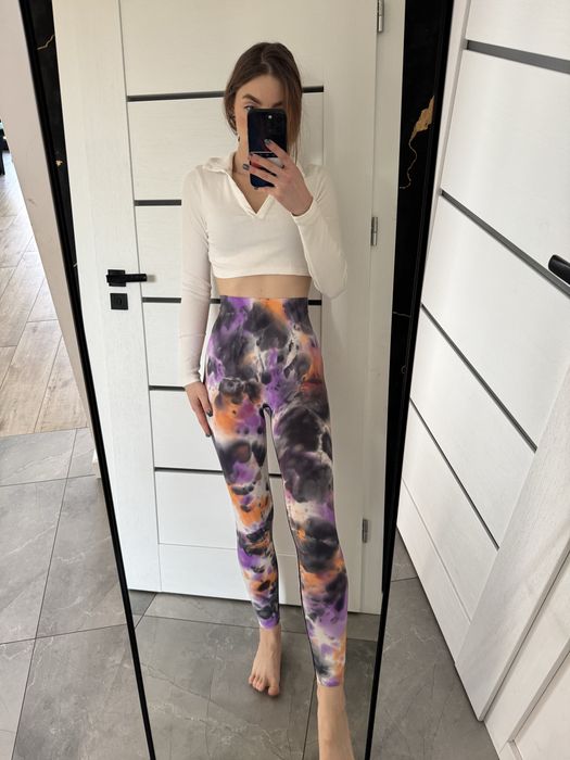 Legginsy wysoki stan uwypuklające pupę