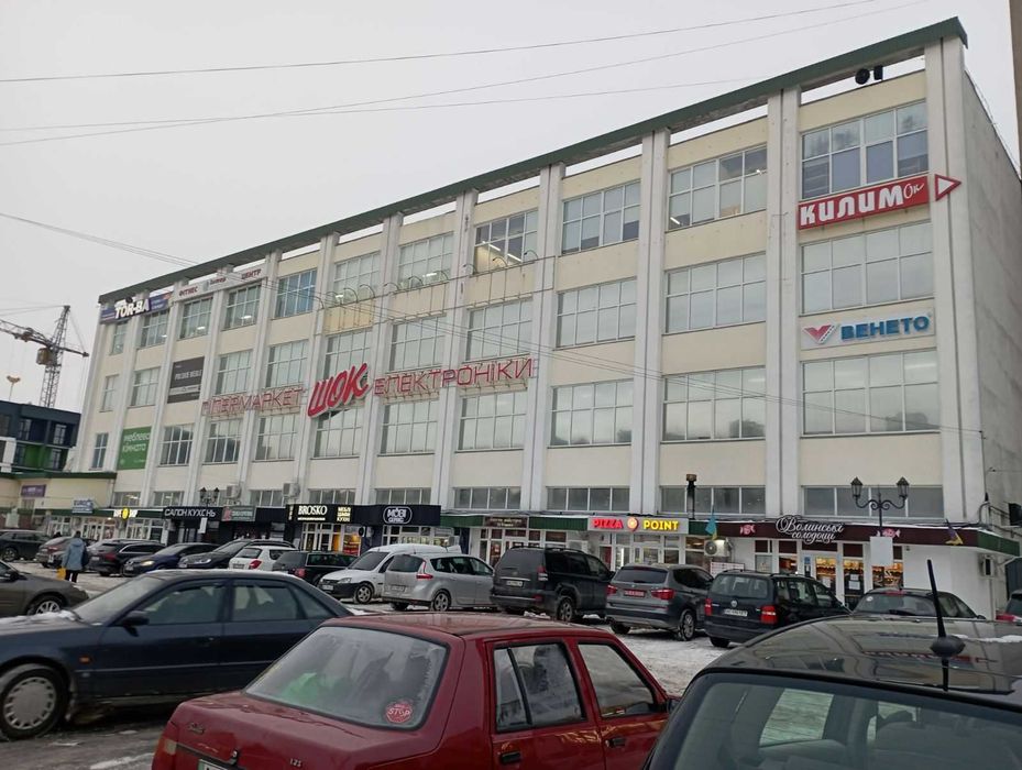 ПРОДАЖ меблевого салону ТЦ "Глобус"