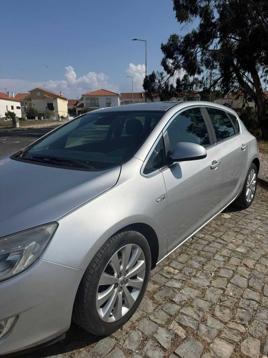 Carro Opel Astra