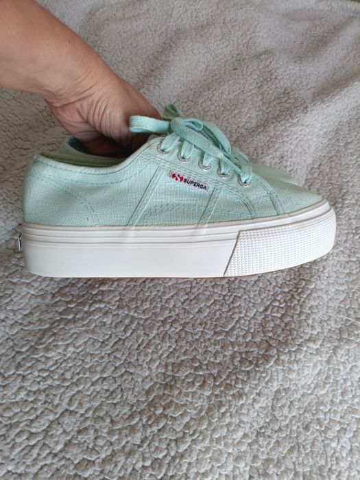 Sneakersy trampki koturn miętowy Superga rozm.38 płócienne