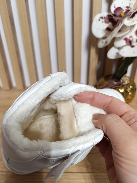 Натуральна шкіра шкіряні натуралки кросівки зима хайтопи зимові жіночі