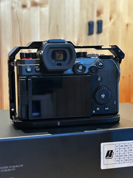 Panasonic Lumix S5 + 20-60mm + Cage | 1656 Disparos | Como Nova