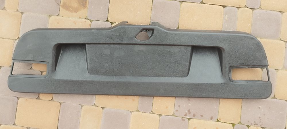 Обшивка багажника Jetta 10-17рік