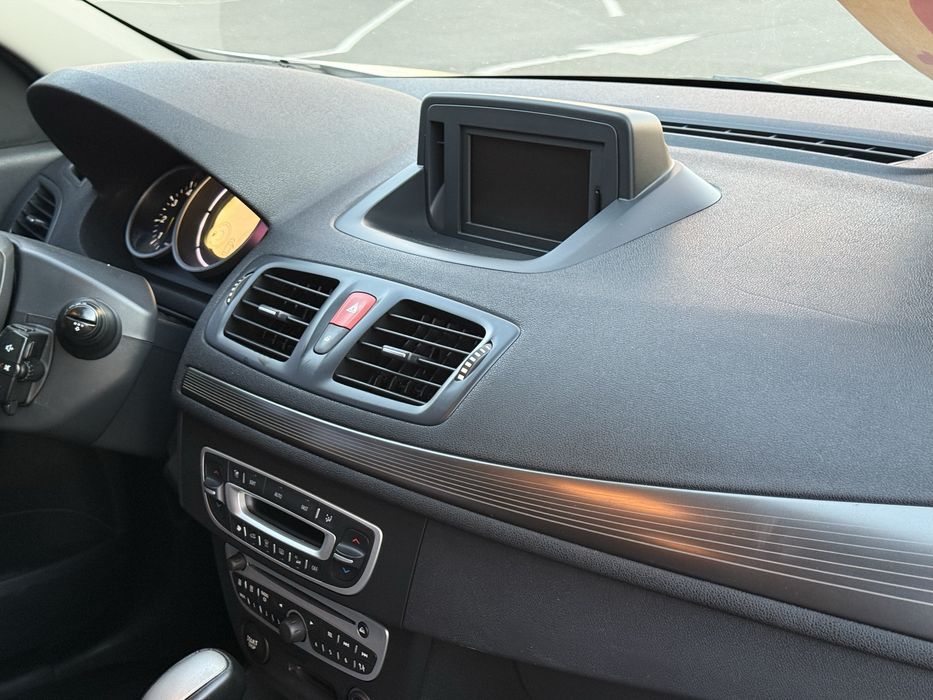 Renault (2228) Megane (ВНЕСОК від 30%) Авторинок МЕТРО Кривий Ріг