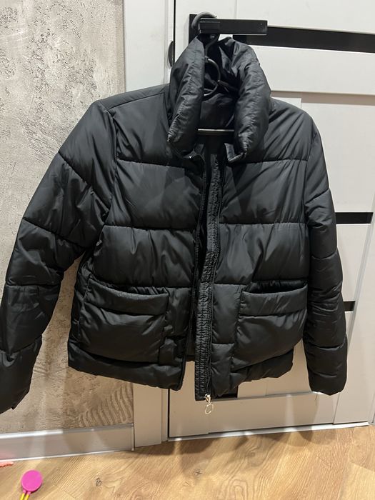 Продам зимову куртку розмір М