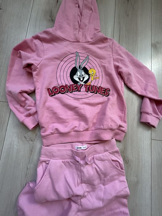 Костюм на дівчинку