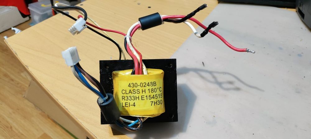 Трансформатори з UPS