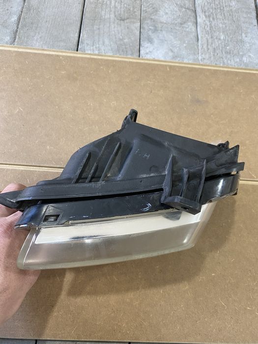 Продам туманку кіа ріо 2