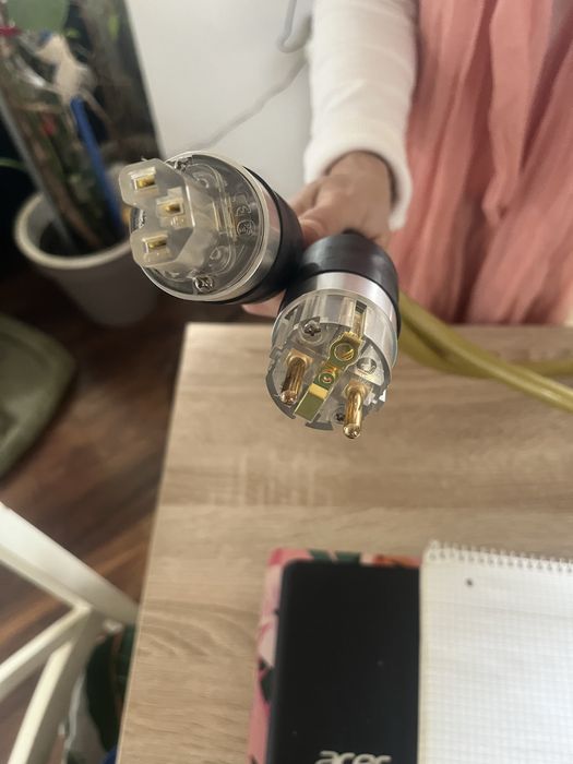 Kabel zasilający Van den hul