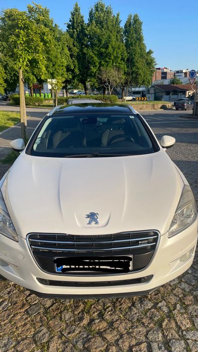 Carrinha Pegeout 508