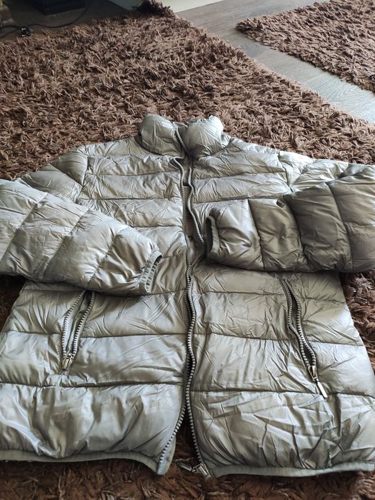 Куртка пухова ,легенька