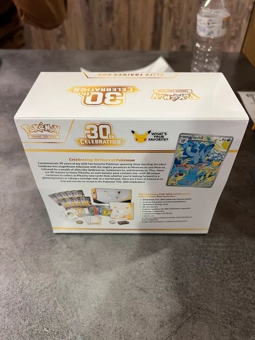 Pokémon 30th celebration elite trainer box