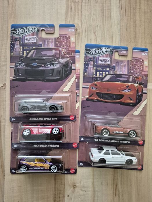 Hotwheels compact kings silverseries