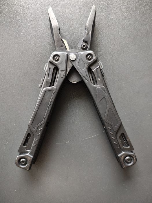 Mulitool Leatherman OHT Czarny Wycofany EDC