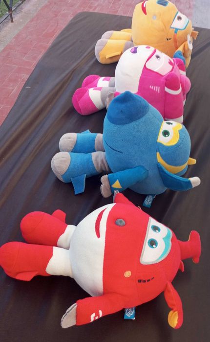 Peluche SuperWings à escolha - Excelente estado - Preço unitário 8 €