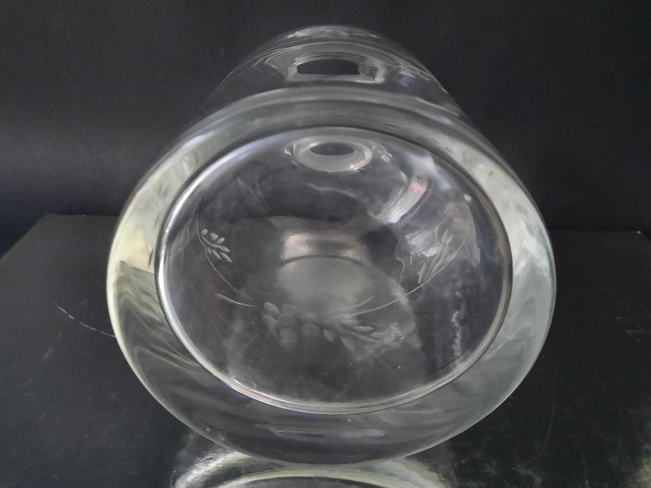 duża, szlifowana karafka- szkło PRL