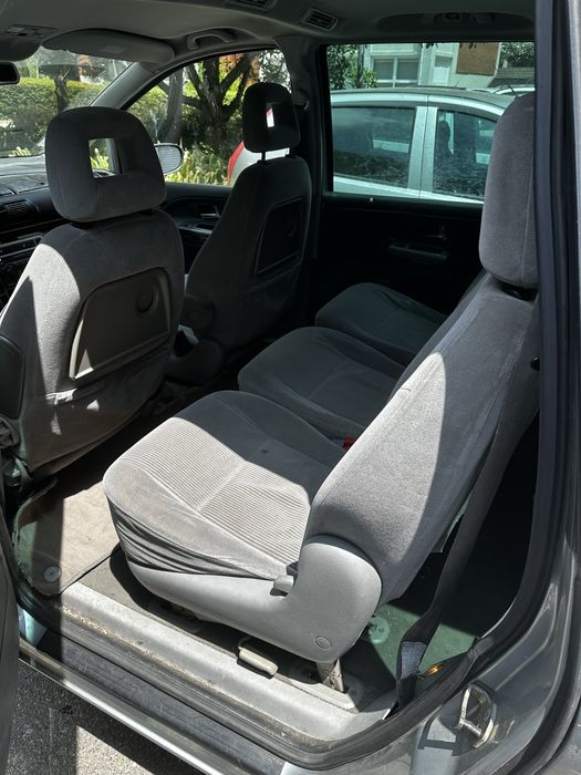 Ford Galaxy 1.9 TDI 130cv  - 2004 Nacional