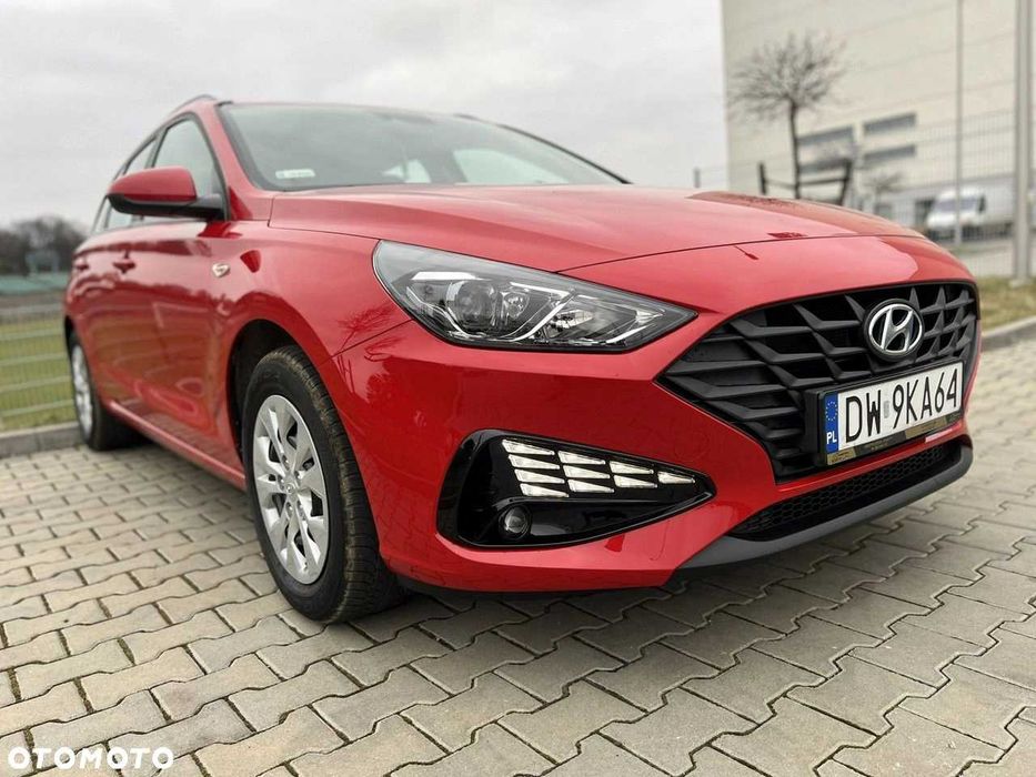 Wynajem auta bez kaucji – Hyundai i30 Kombi - wypozyczalnia samochodów