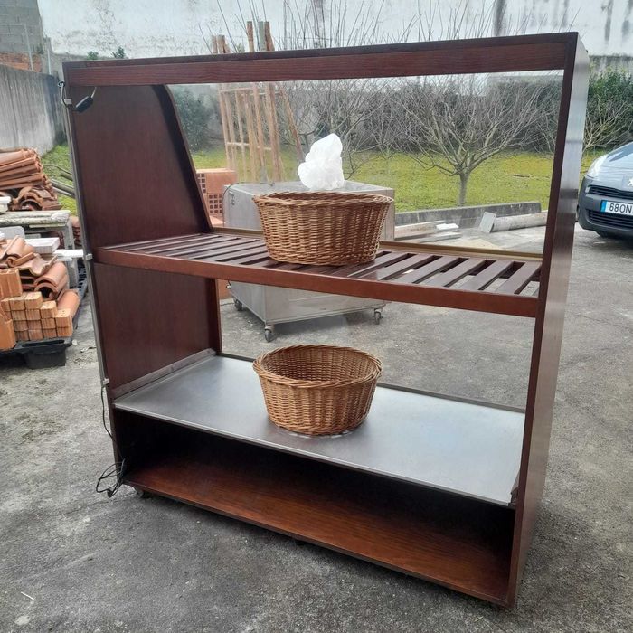 Móvel expositor de padaria, pastelaria e afins