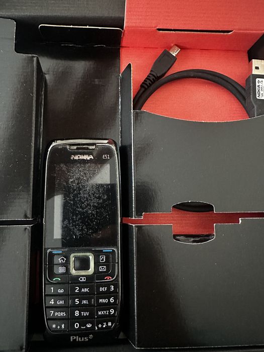 Nokia E51  pudelko imei