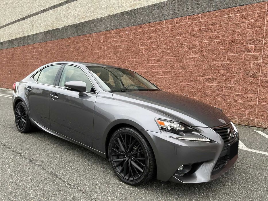 Lexus IS 300      2016