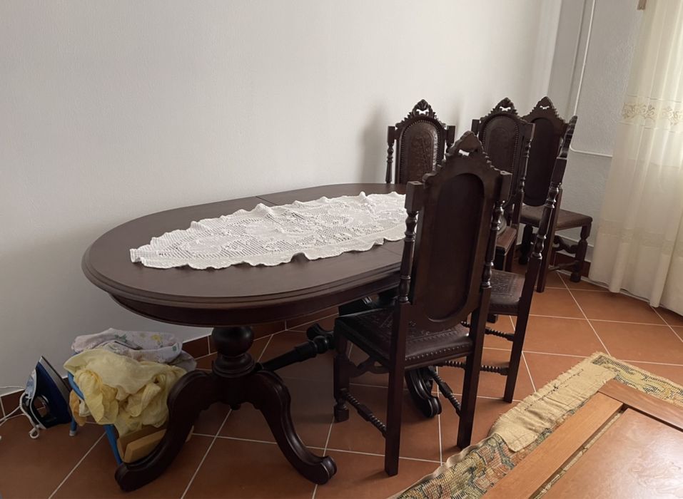 Armário + Mesa + cadeiras - sala de jantar