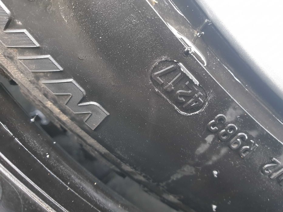 Koła BMW 750 19" 5x112 8J ET30 pirelli z 2017 roku