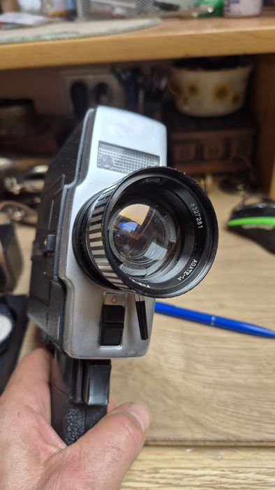 Kamera analogowa Łomo 215