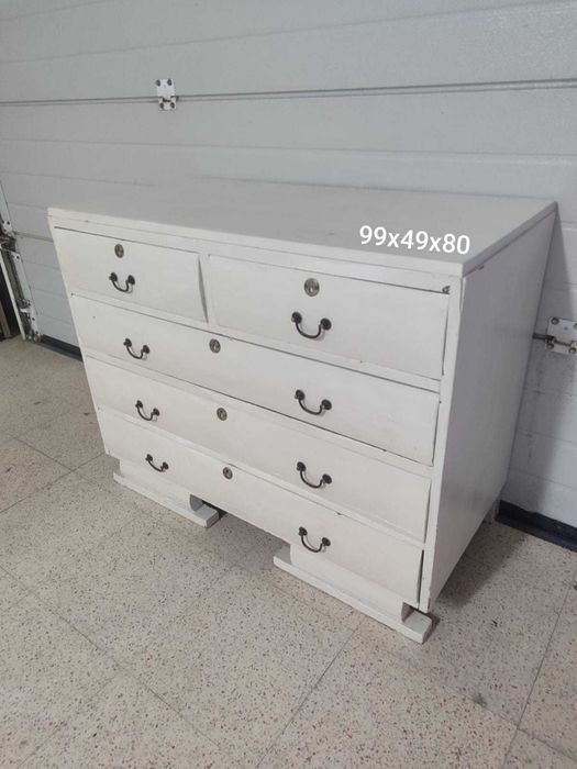 Cómoda branca 5 gavetas