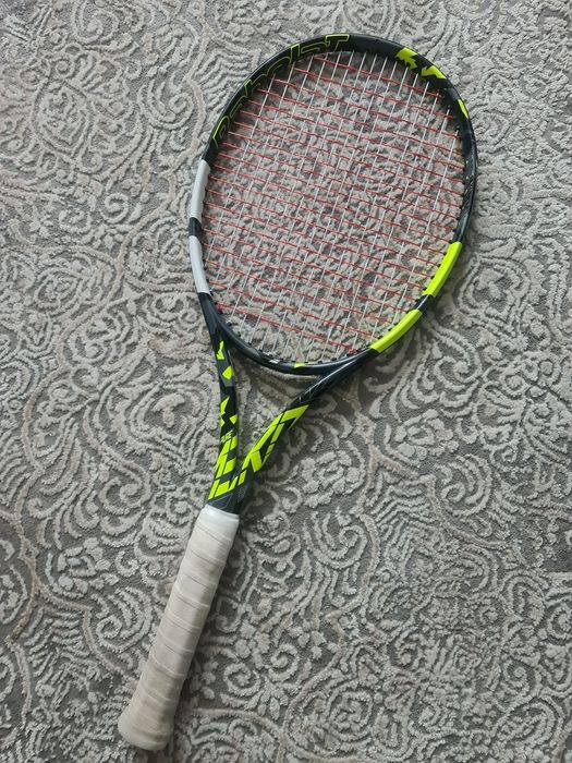 Rakieta babolat pure aero 98 .