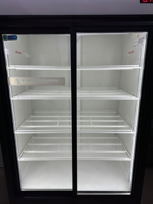 Witryna  chłodziarka do napoi i nabialu 1200 l  Klimassan