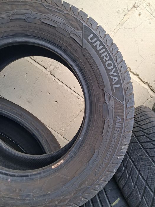 распаровка шины б/у 235/65 R16C Uniroyal AllSeason