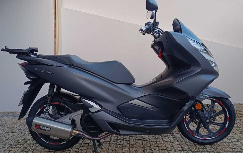 Mota PCX 125 - 2.000,00€
