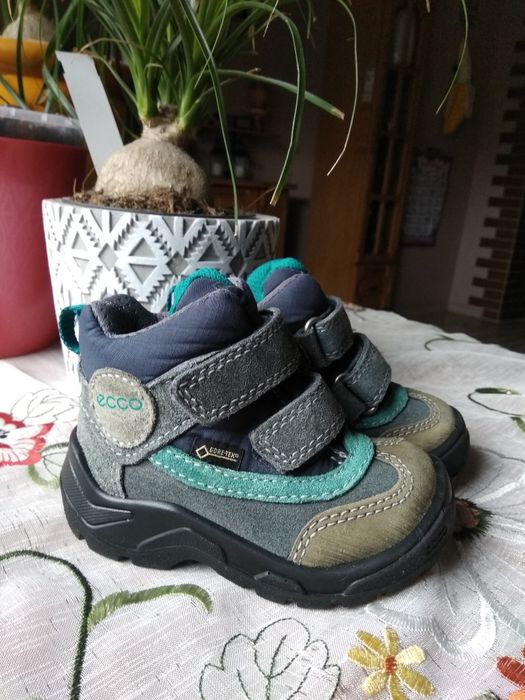Sprzedam kozaczki śniegowce firmy Ecco rozmiar 22