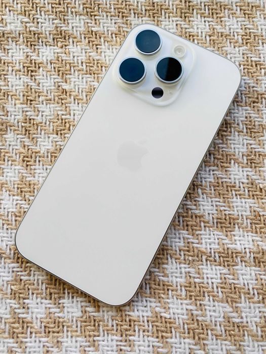 NEW IPHONE 16 PRO 128Gb 1 цикл White Titanium NEVERLOCK ( 41025)