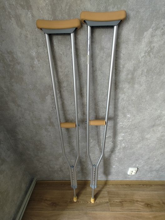 Костыли подмышечные (размер L)