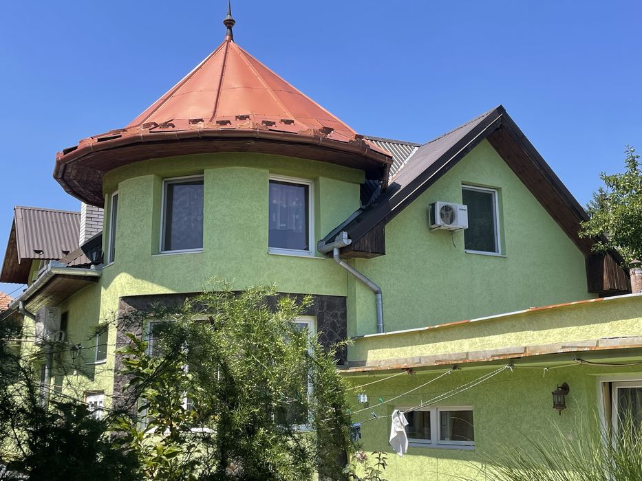 Будинок в  Берегово, кімнати подобово