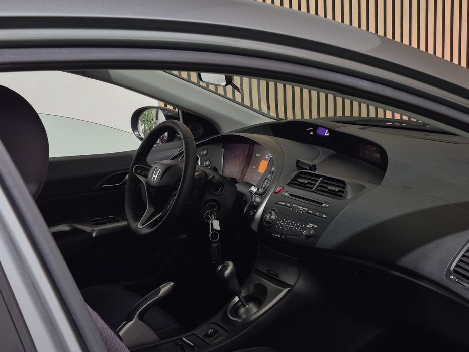 Honda Civic — fotografia 6