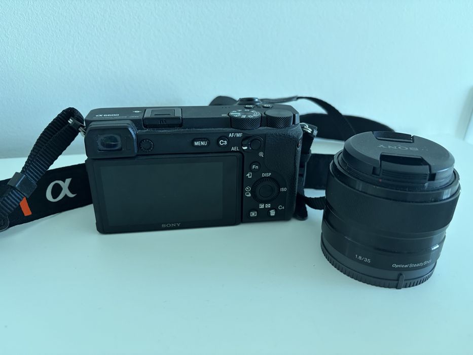 Sony Alfa 6600 + Lente 35mm SEL35F18