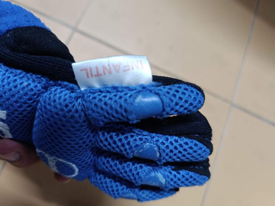 Proteções para hóquei em patins ( luvas, joelheiras e caneleiras)