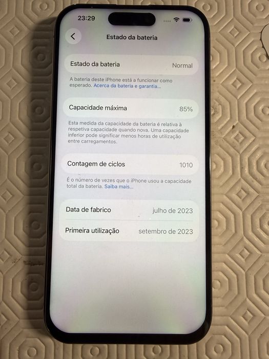 iPhone 15 Pro - 256 GB - como NOVO