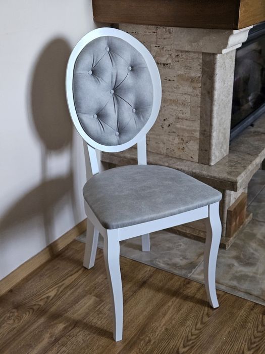 Стільці, крісла з дерева ( дуб ясен ).