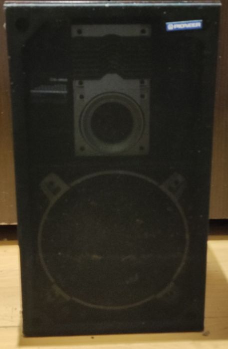 Vendo coluna PIONEER 150W