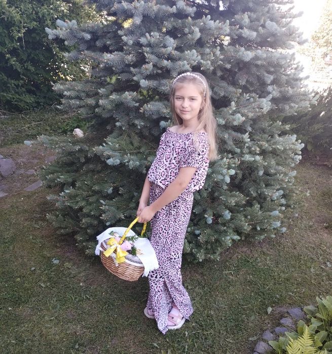 Костюм для дівчинки