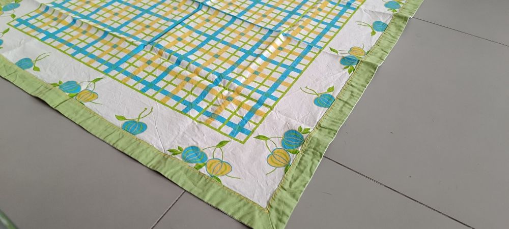 Toalha de cozinha abóboras 105cm x 105cm