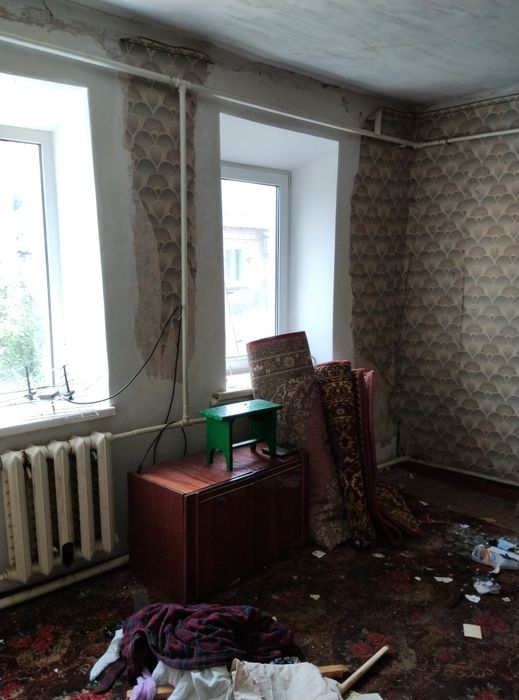 Півбудинку  з окремим двором,  50и2