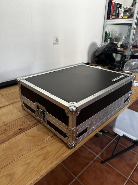 Controladora DJ 4Vias + Rake American Audio VMS4.1.