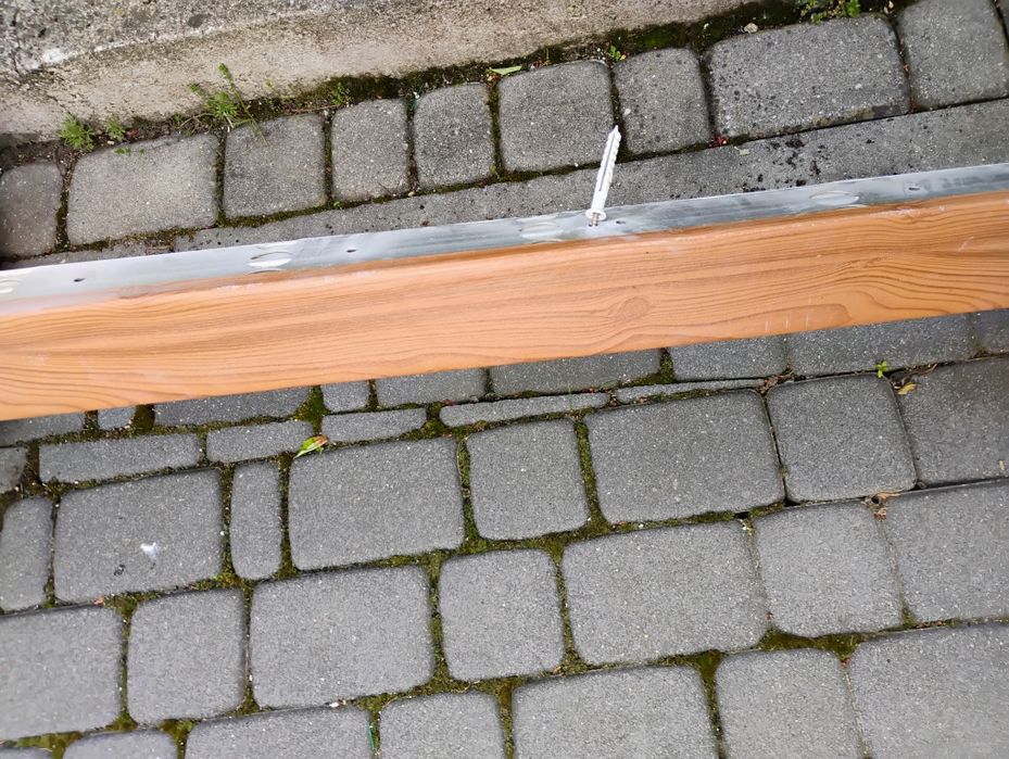 Karnisz sufitowy 340