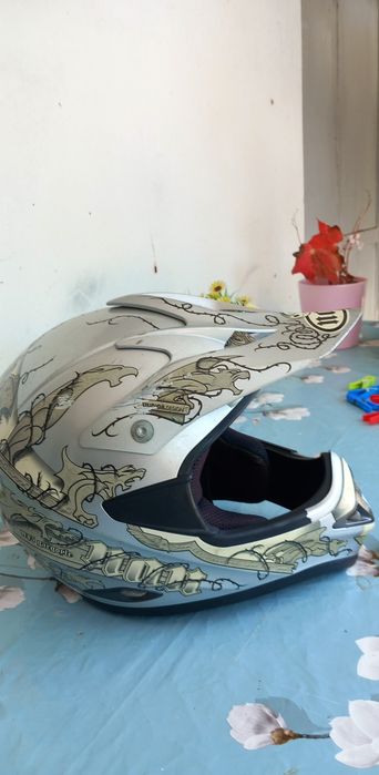 Vendo capacete nau